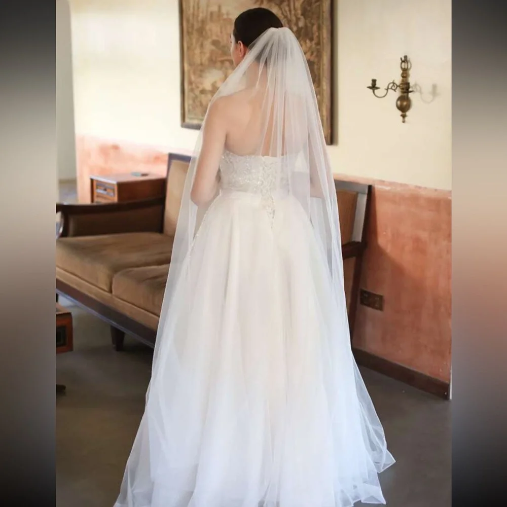 72 inch Simple Ivory Raw Edge Tulle Floor Length Wedding Veil - Picture 2 of 5